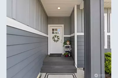 880 S Pine Street, Burlington, WA 98233 - Photo 3