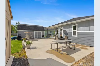 880 S Pine Street, Burlington, WA 98233 - Photo 33