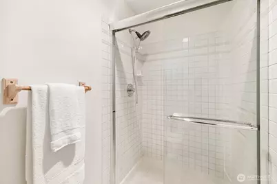 1692 118th Avenue SE #A203, Bellevue, WA 98005 - Photo 23