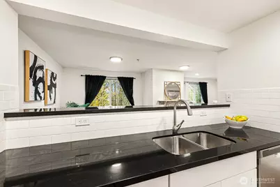 1692 118th Avenue SE #A203, Bellevue, WA 98005 - Photo 9