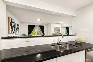 1692 118th Ave SE, Bellevue, WA 98005 - Photo 9