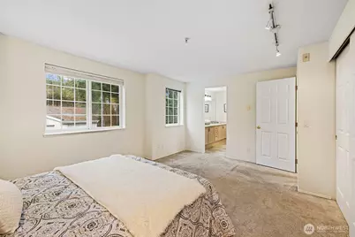 1692 118th Avenue SE #A203, Bellevue, WA 98005 - Photo 19