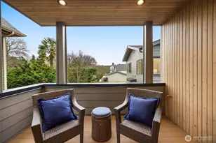 807 W Armour St, Seattle, WA 98119 - Photo 11