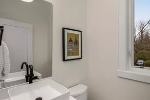 807 W Armour St, Seattle, WA 98119 - Photo 21