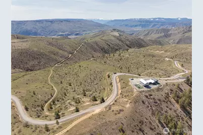 295 Hawks Ridge Road, Chelan, WA 98816 - Photo 13