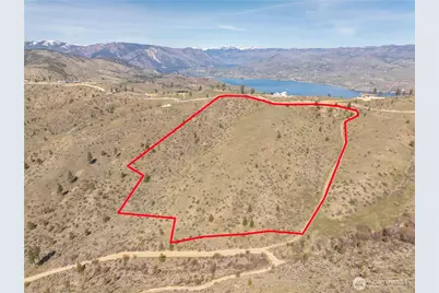 295 Hawks Ridge Road, Chelan, WA 98816 - Photo 3