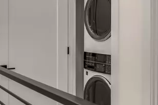 809 W Armour St, Seattle, WA 98119 - Photo 15