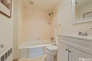 10340 39th Ave NE, Seattle, WA 98125 - Photo 21