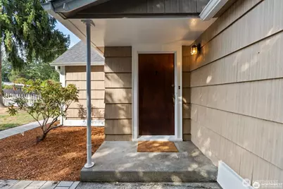 10340 39th Avenue NE, Seattle, WA 98125 - Photo 5