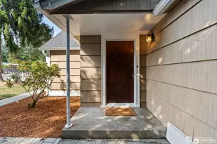 10340 39th Ave NE, Seattle, WA 98125 - Photo 5