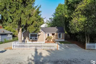 10340 39th Ave NE, Seattle, WA 98125 - Photo 3