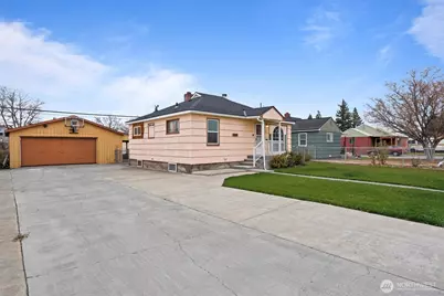 123 F Street NE, Ephrata, WA 98823 - Photo 1