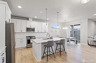 6746 44th St NE, Marysville, WA 98270 - Photo 7