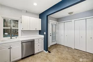 709 N Puget Sound Ave, Tacoma, WA 98406 - Photo 13