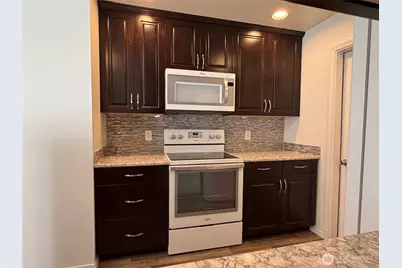 23512 55 Avenue S #16, Kent, WA 98032 - Photo 3