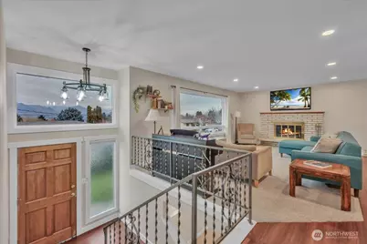 217 S Iowa Avenue, East Wenatchee, WA 98802 - Photo 9