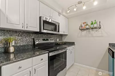 6 Lake Bellevue Drive #201, Bellevue, WA 98005 - Photo 13