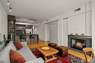820 Blanchard St, Seattle, WA 98121 - Photo 9
