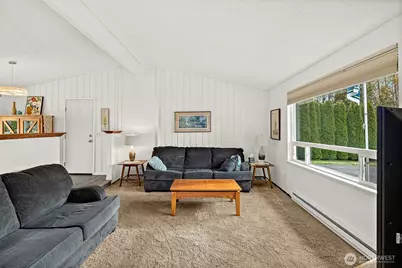 1329 149th Street SW, Lynnwood, WA 98087 - Photo 3