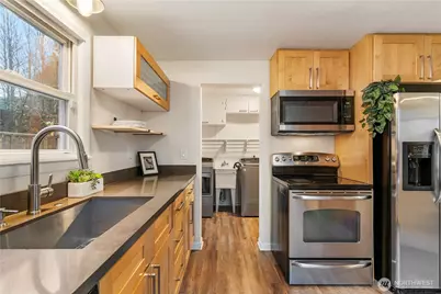 9018 14th Avenue SW, Seattle, WA 98106 - Photo 15