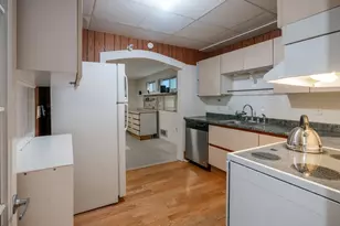 928 N 98th St, Seattle, WA 98103 - Photo 9