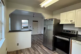 10645 21st Ave SW, Seattle, WA 98146 - Photo 5