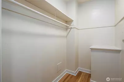 4515 Burke Avenue N, Seattle, WA 98103 - Photo 19