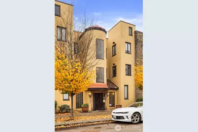 4515 Burke Avenue N, Seattle, WA 98103 - Photo 33