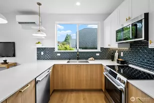 318 B N 84th St, Seattle, WA 98103 - Photo 9