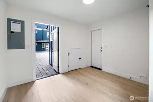 318 B N 84th St, Seattle, WA 98103 - Photo 27