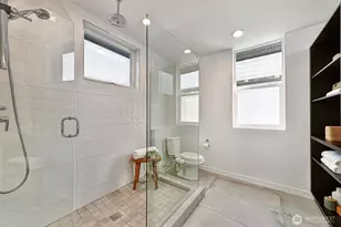 7721 Mary Ave NW, Seattle, WA 98117 - Photo 13