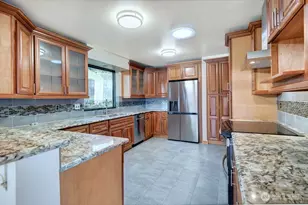 4322 29th Ave W, Seattle, WA 98199 - Photo 13