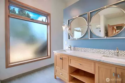 4322 29th Avenue W, Seattle, WA 98199 - Photo 29