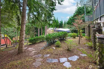 12117 Clearview Drive, Edmonds, WA 98026 - Photo 33