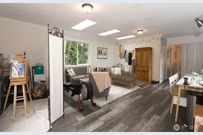 12117 Clearview Drive, Edmonds, WA 98026 - Photo 25