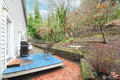 12117 Clearview Drive, Edmonds, WA 98026 - Photo 11