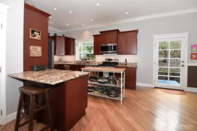 12117 Clearview Drive, Edmonds, WA 98026 - Photo 5