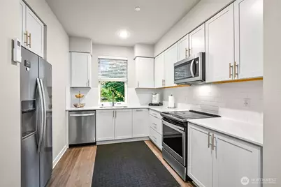 2002 101 Street SE #4, Lake Stevens, WA 98258 - Photo 13