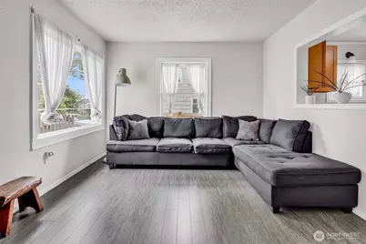 411 7th Street SE, Auburn, WA 98002 - Photo 5