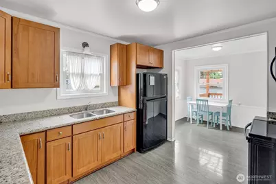 411 7th Street SE, Auburn, WA 98002 - Photo 15