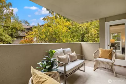 9320 NE Juanita Drive #1B, Kirkland, WA 98034 - Photo 29