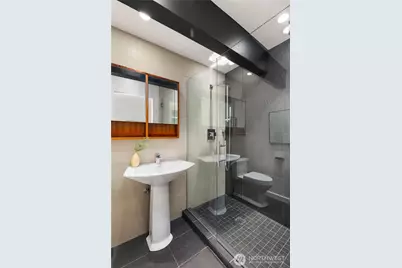 1644 32nd Avenue W, Seattle, WA 98199 - Photo 23