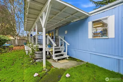 11330 E Riverside Drive #25, Bothell, WA 98011 - Photo 5