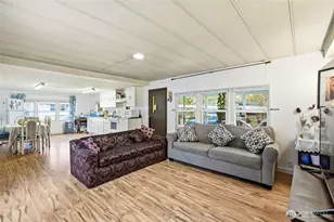 11330 E Riverside Dr, Bothell, WA 98011 - Photo 13