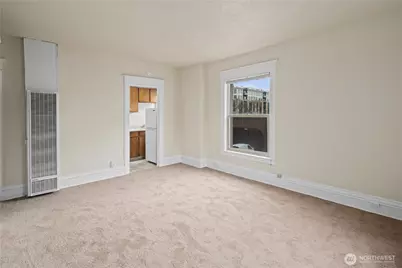 321 Broadway E, Seattle, WA 98102 - Photo 31