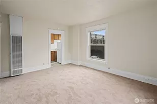 321 Broadway E, Seattle, WA 98102 - Photo 31