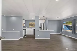 1402 22nd Street NE, Auburn, WA 98002 - Photo 3