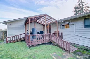 388 NW 11th Ct, Oak Harbor, WA 98277 - Photo 23