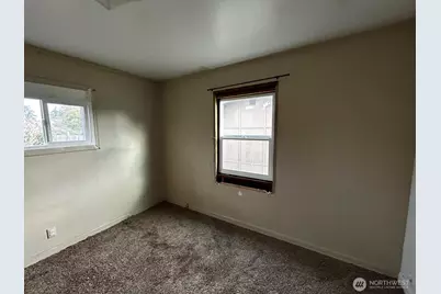 703 117th Street S, Tacoma, WA 98444 - Photo 5
