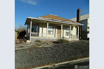 19 3rd Street E, Tonasket, WA 98855 - Photo 3